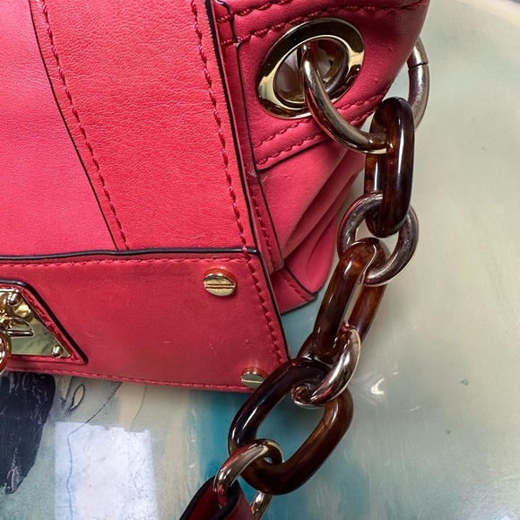 MILLY Leather Chainstrap Shoulder Bag Purse Salmon Red Pink Gold Hardware - Picture 7 of 11
